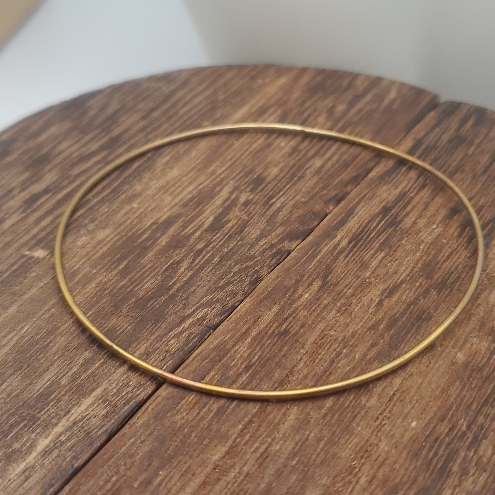 B2108 gold‎ tone slender slim thin simplistic bracelet slider